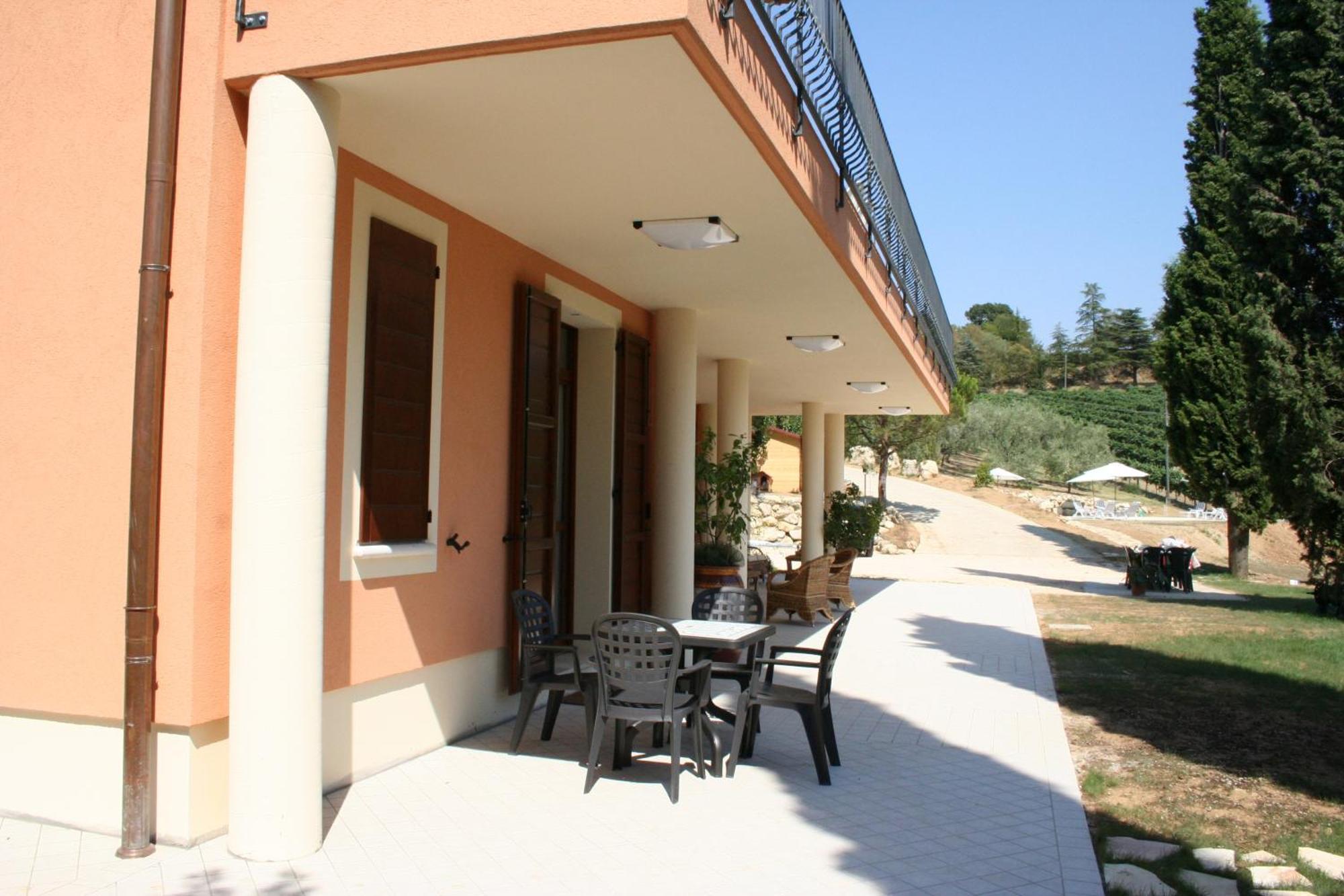 Residence Villa Degli Ulivi Бертіноро Екстер'єр фото